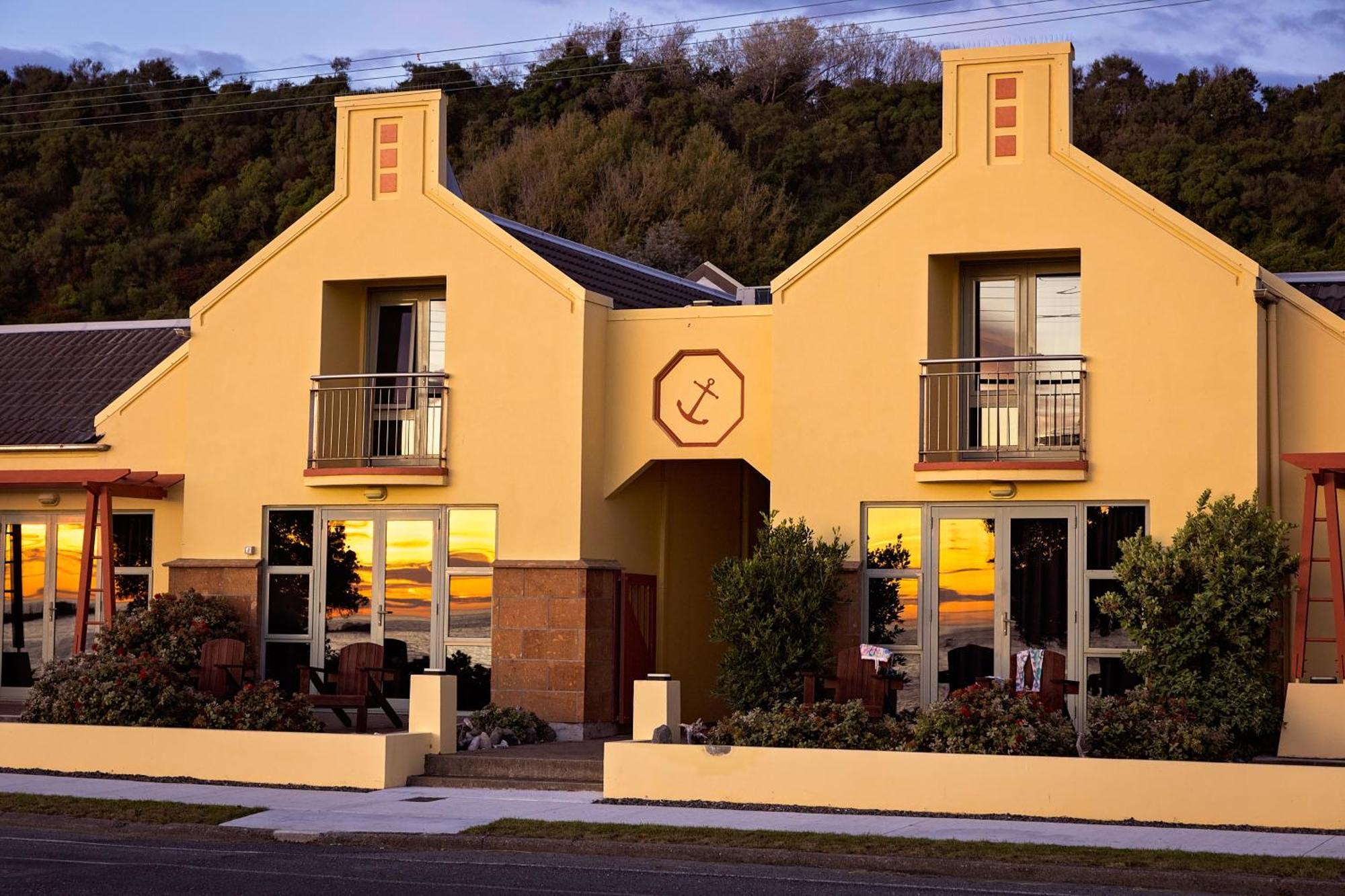 The Anchor Inn Beachfront Motel Kaikoura Exterior foto